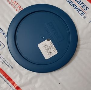 Pyrex 2 Cup Cover Round Lid/ 2 covers for $5